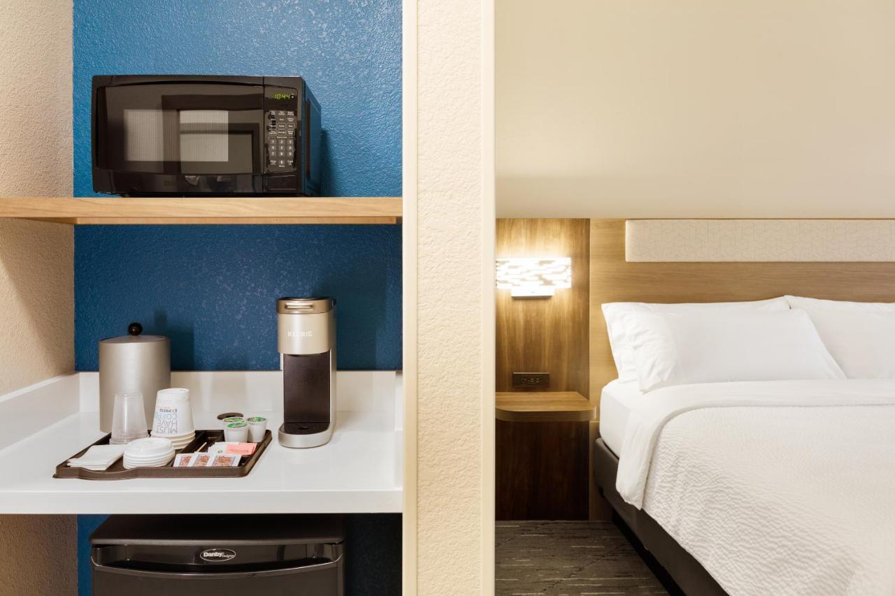 Holiday Inn Express Fremont By Ihg Екстер'єр фото