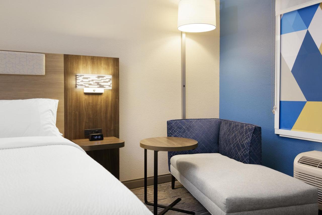 Holiday Inn Express Fremont By Ihg Екстер'єр фото